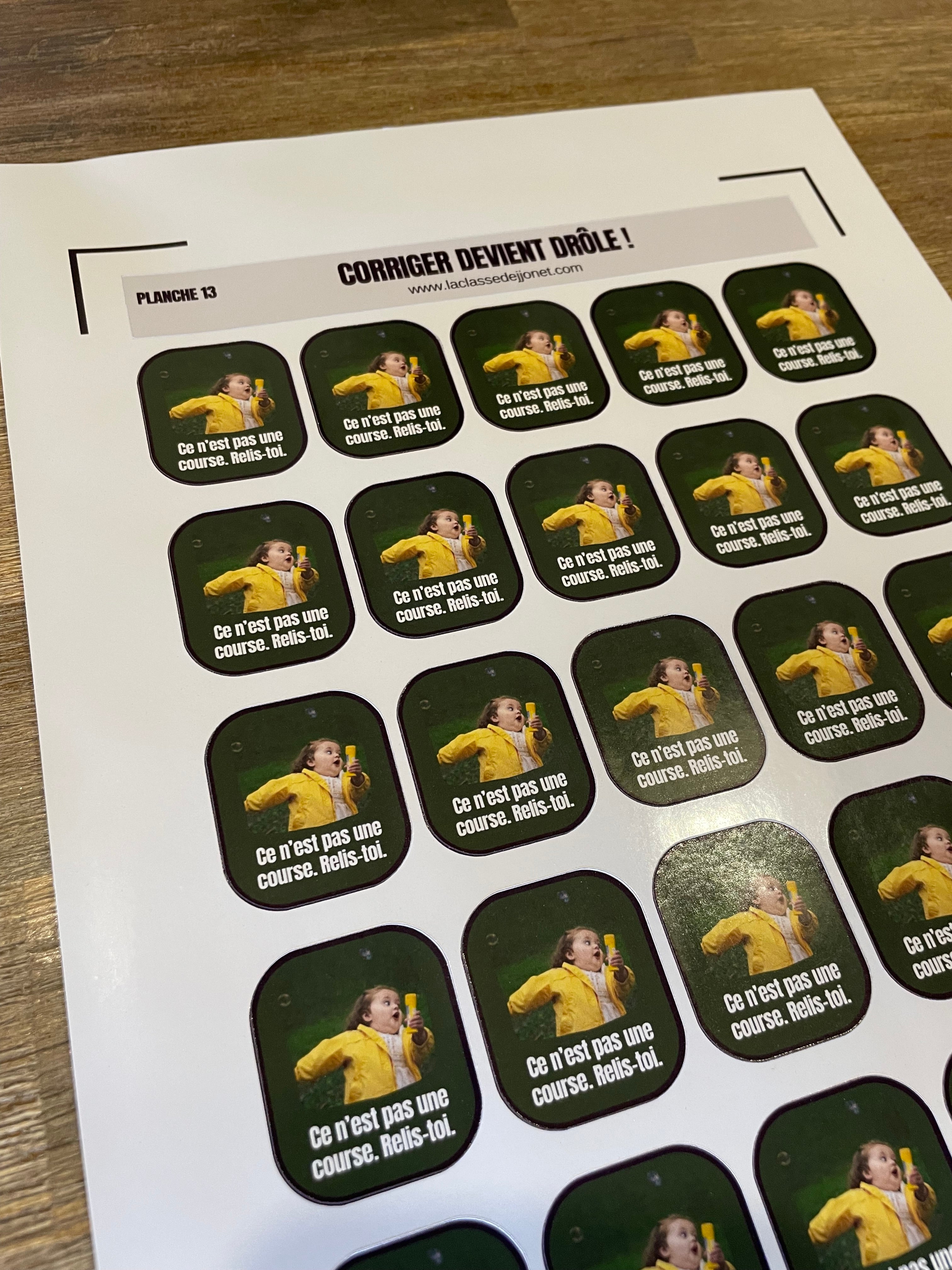 Stickers "corriger devient drôle" - Planche 13 - ce n'est pas une course