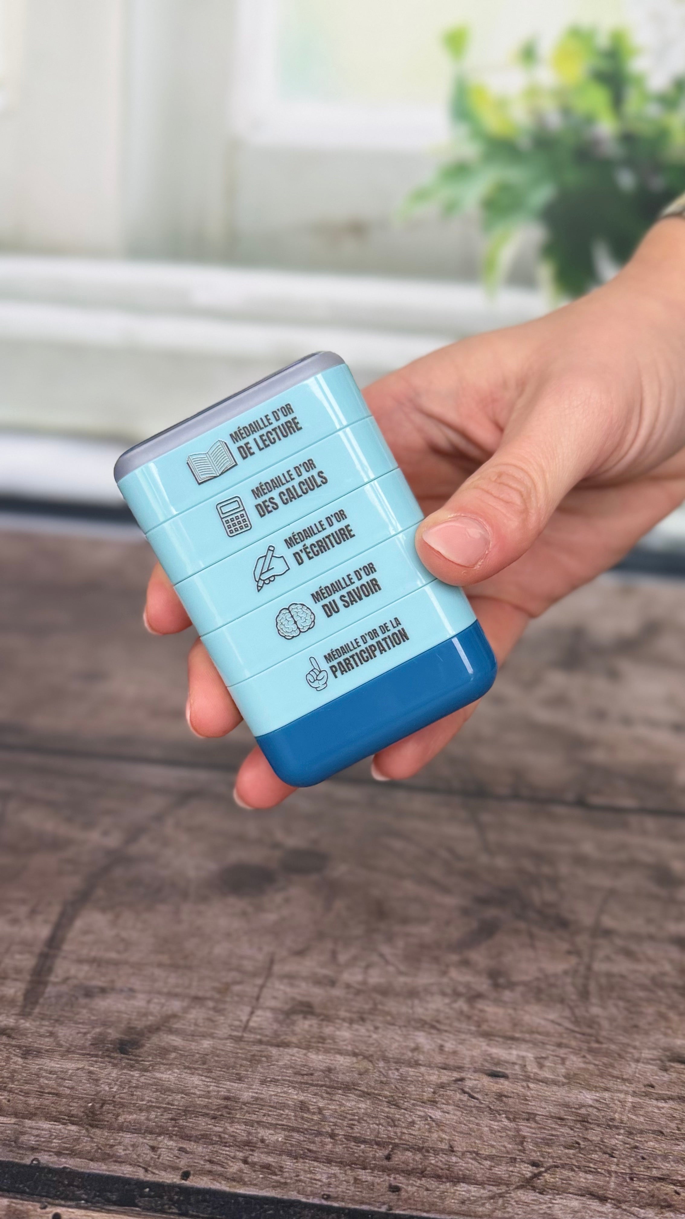 Tampon auto-encreur 5 en 1 - Médaille d'or