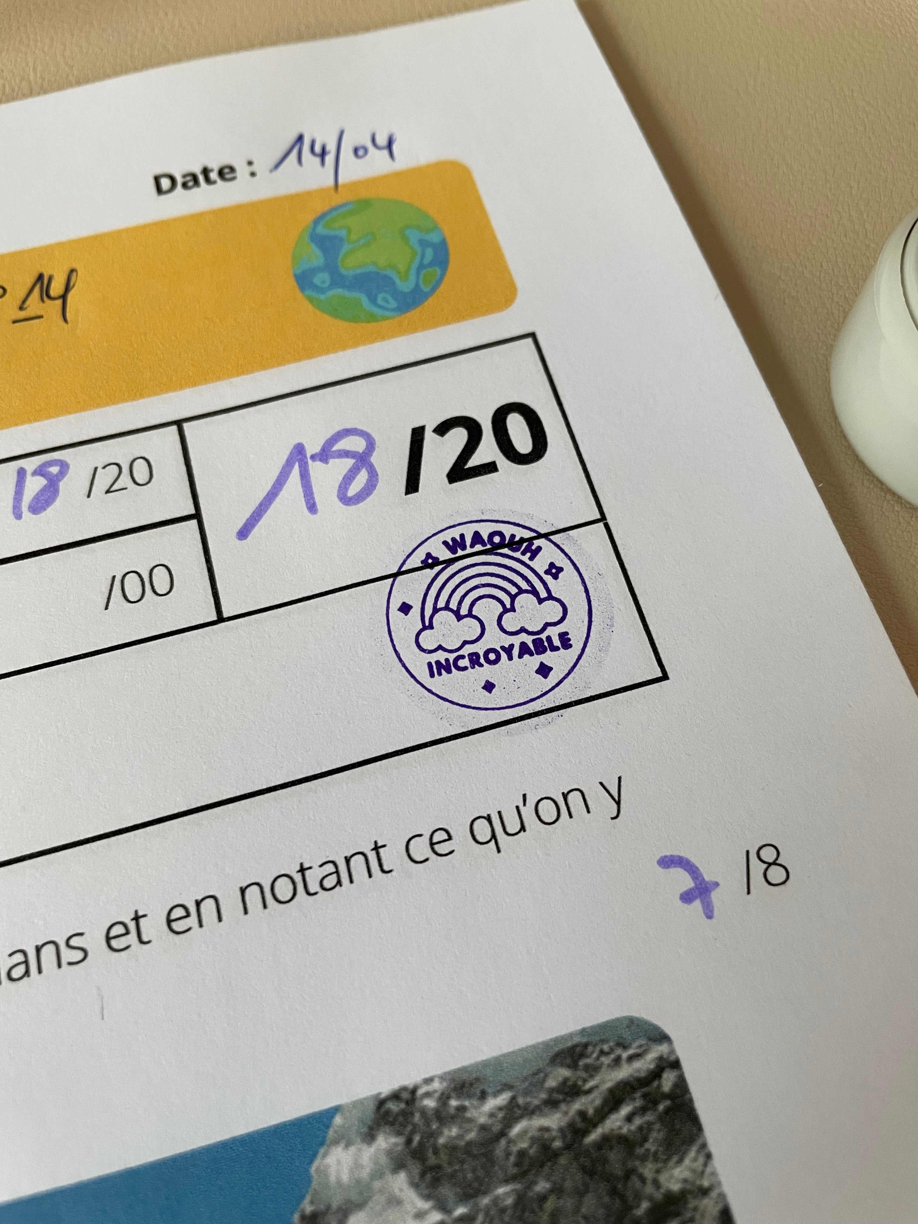 Tampon auto-encreur 12 - Waouh, incroyable