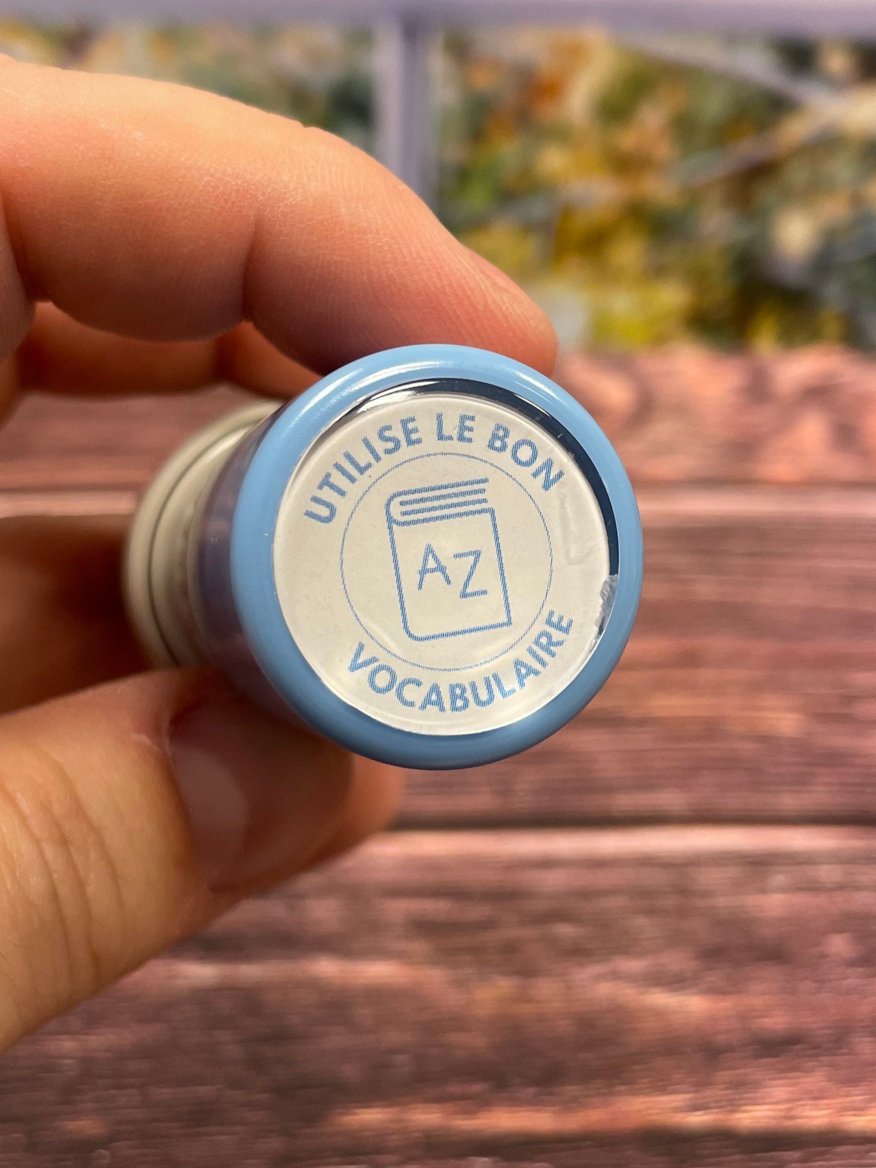 Tampon auto-encreur 26 - Utilise le bon vocabulaire