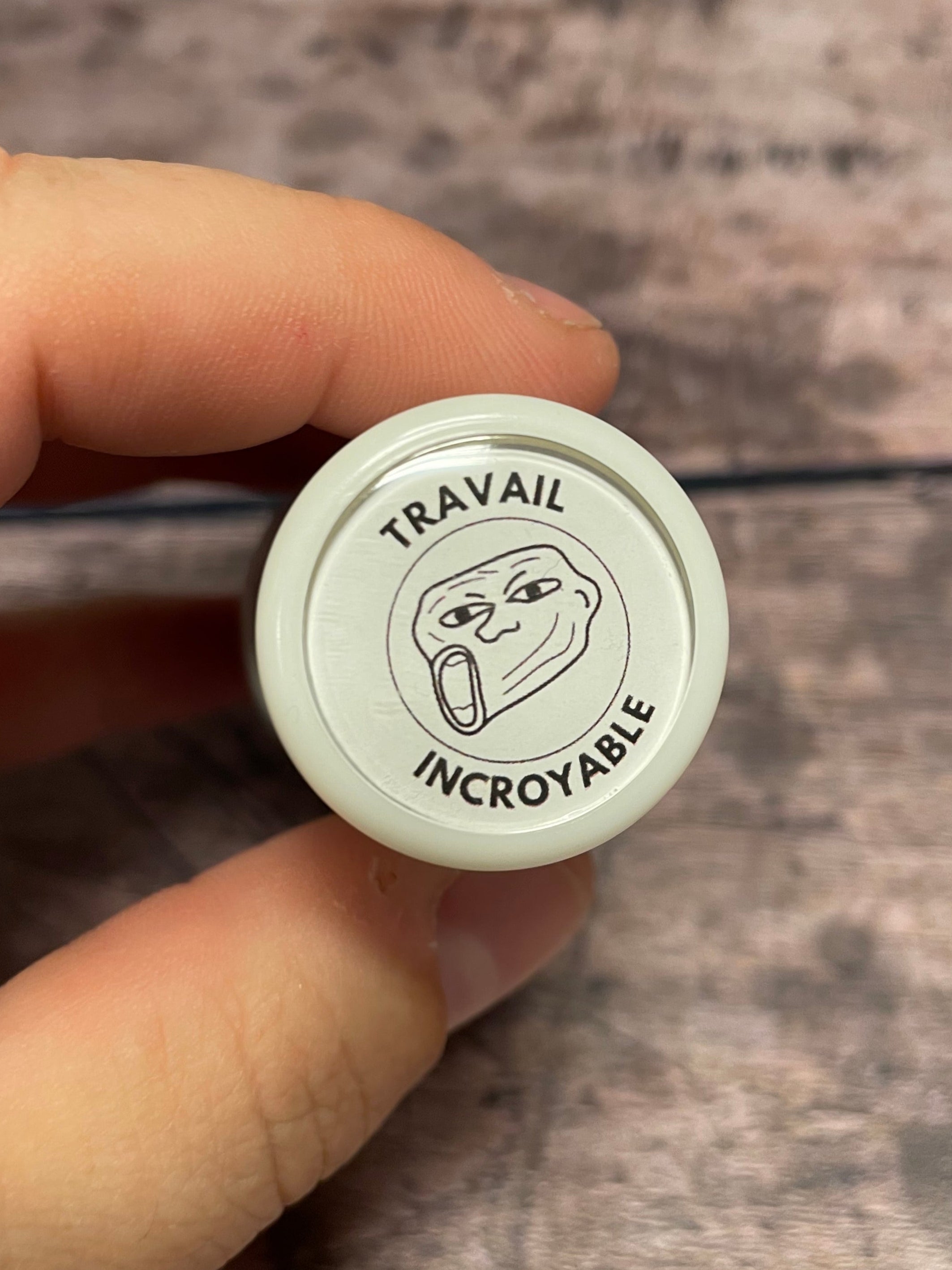 Tampon auto-encreur 32 - Travail incroyable