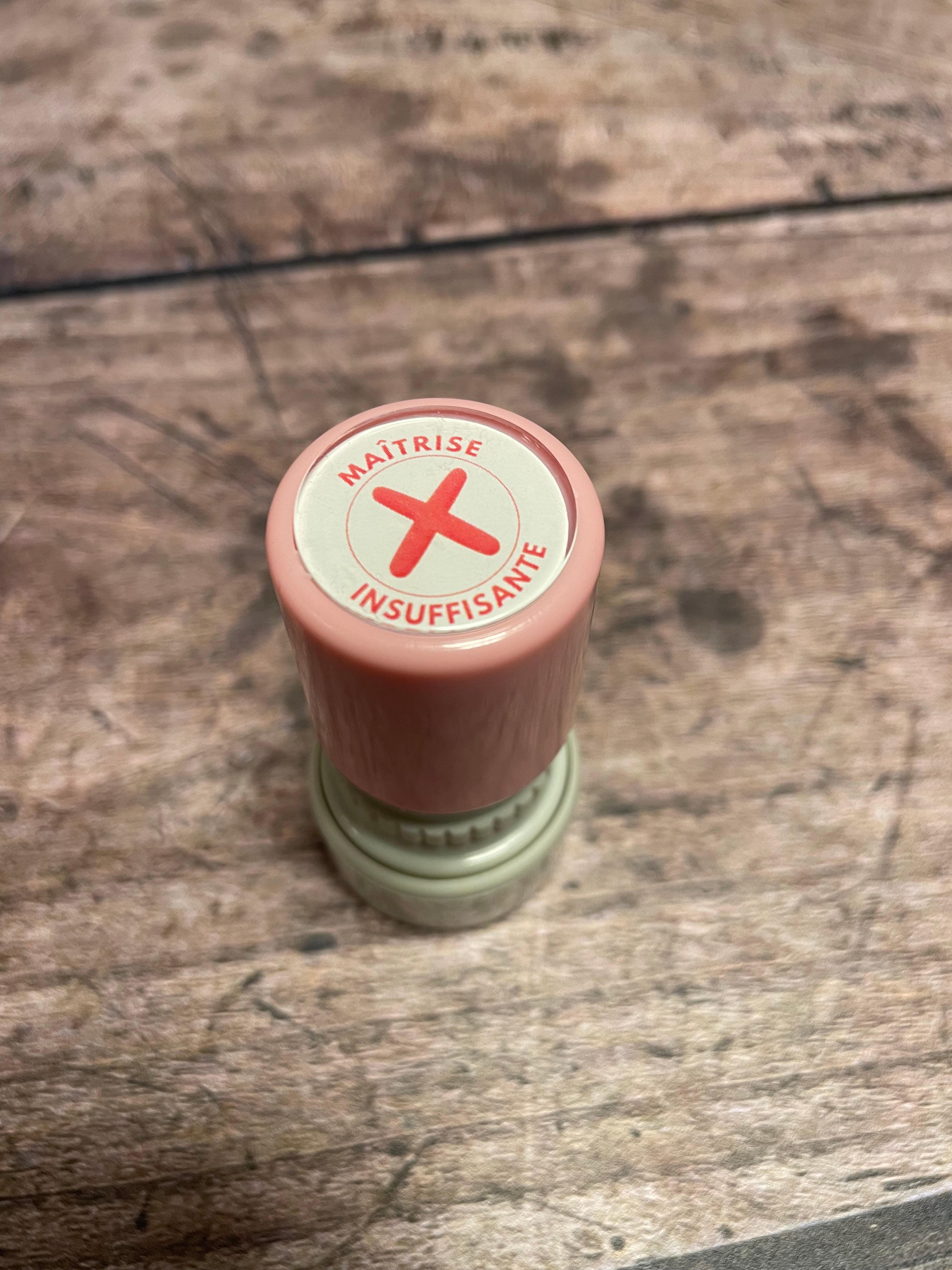 Tampon auto-encreur 50 - Maîtrise insuffisante