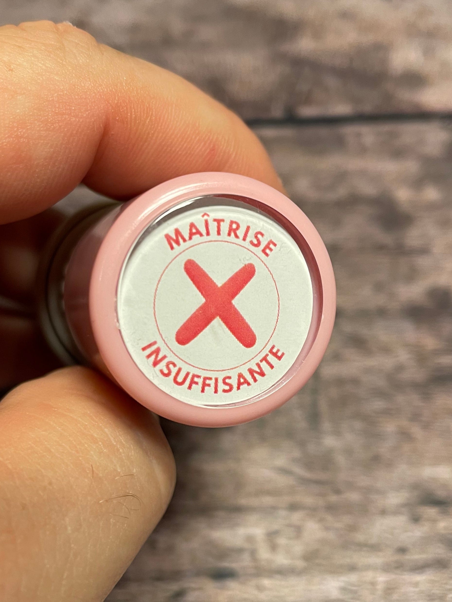 Tampon auto-encreur 50 - Maîtrise insuffisante