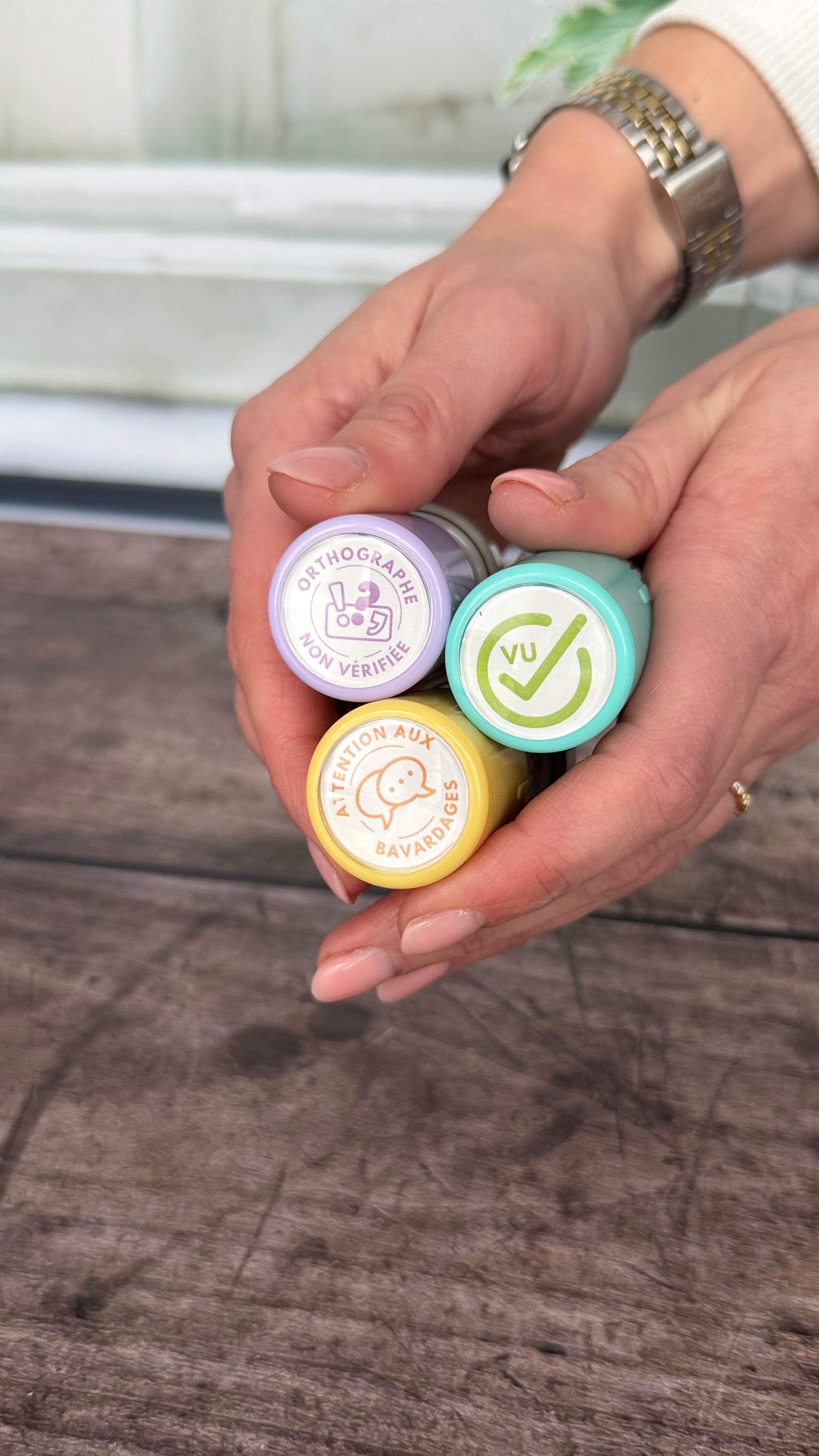 Tampon auto-encreur 93 - Vu